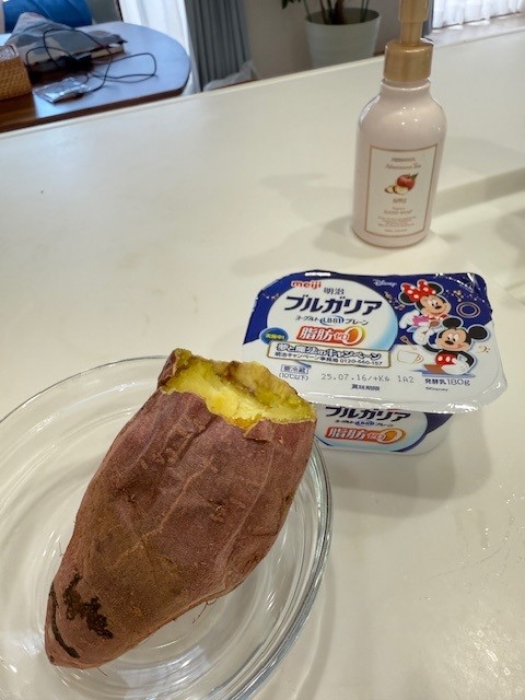 画像 さつまいもアイスの材料:さつまいもとヨーグルト