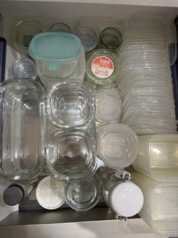 一番下の引き出しにはH損容器があります