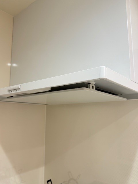白色の換気扇